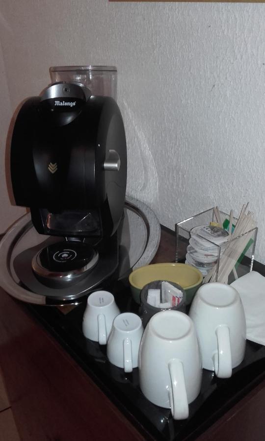 Chez Yvette , C'est Chouette!! *